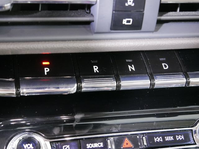 Used 2021 Lincoln Corsair AWD w/ Equipment Group 101A image 31