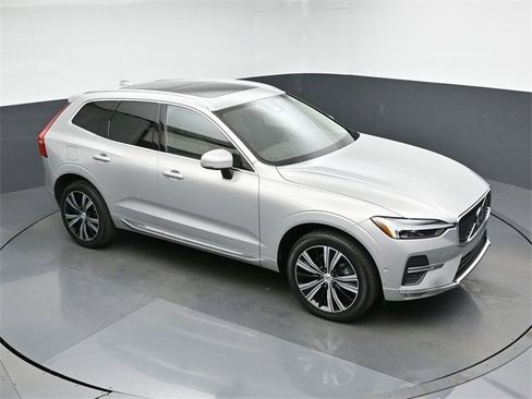 Used 2023 Volvo XC60 B5 Plus w/ Protection Package image 39