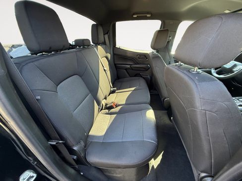 Used 2023 Chevrolet Colorado W/T image 18