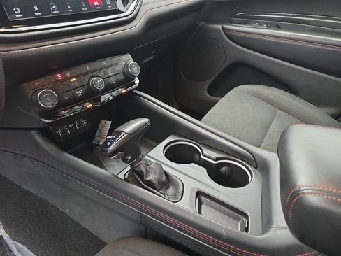 Used 2025 Dodge Durango GT image 41