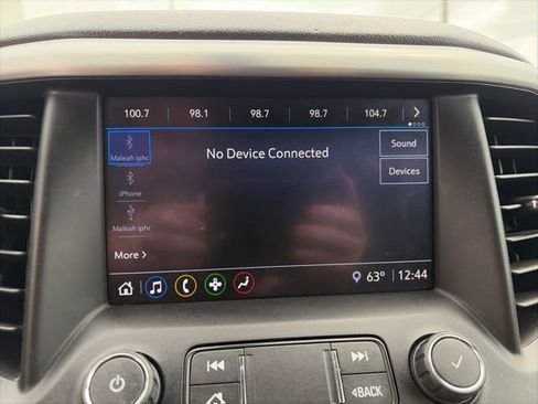 Used 2020 GMC Acadia SLT image 16