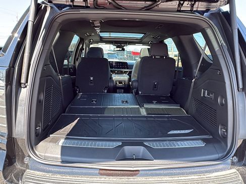New 2026 Chevrolet Tahoe Premier w/ Sun And Tow Package AWD/4WD image 7
