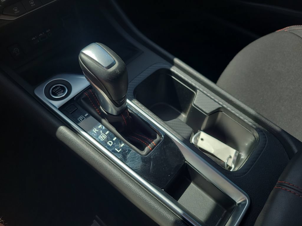 Certified 2025 Nissan Sentra SR FWD image 23