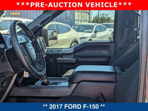 Used 2017 Ford F150 XLT w/ Equipment Group 302A Luxury image 19