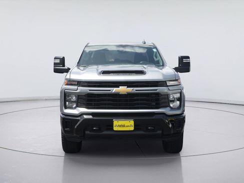 Used 2024 Chevrolet Silverado 2500 Custom w/ Custom Value Package AWD/4WD image 3