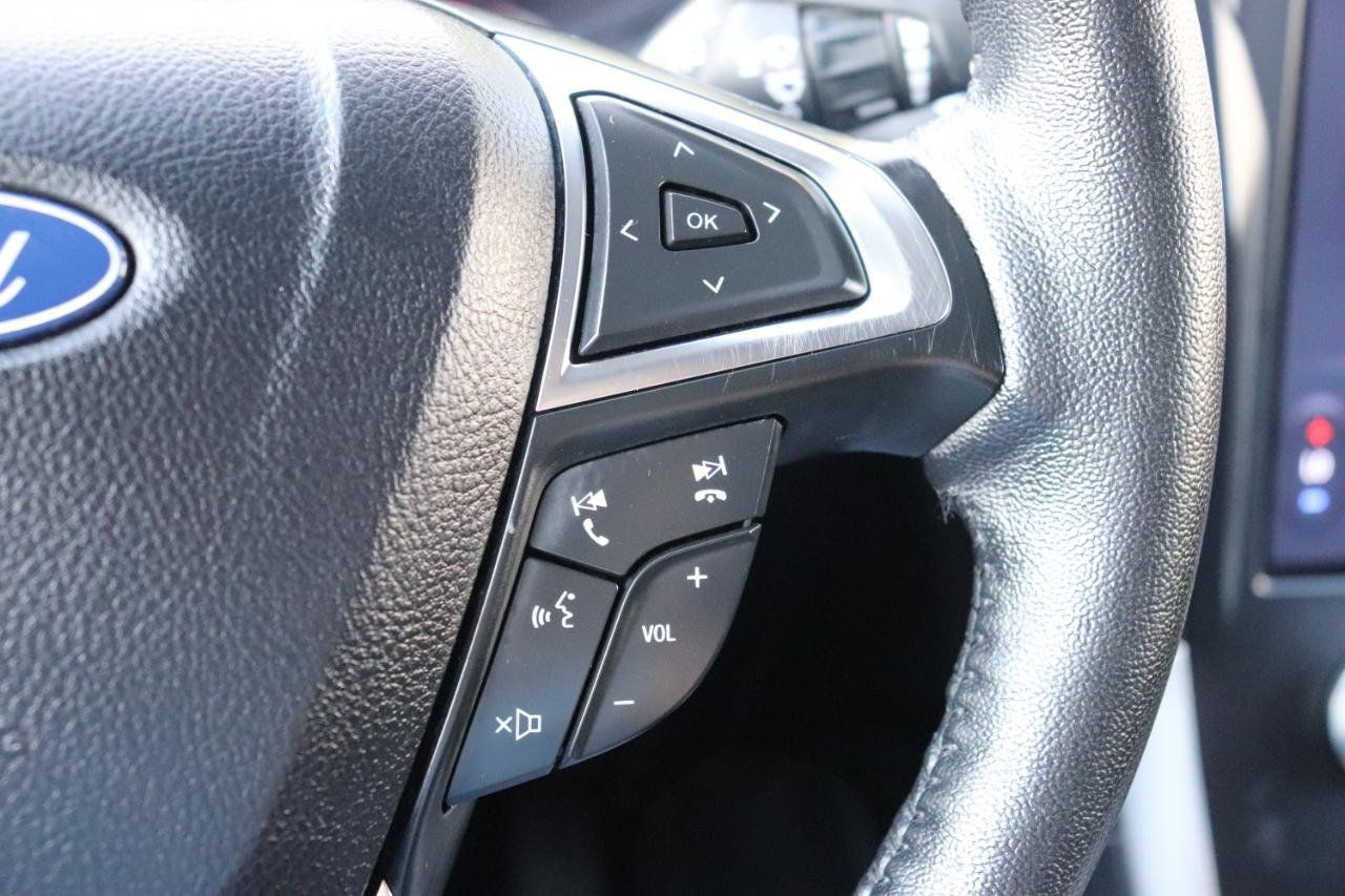 Used 2024 Ford Edge SEL AWD/4WD image 29