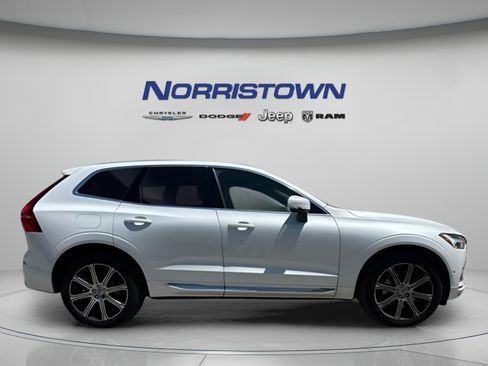 Used 2019 Volvo XC60 T6 Inscription w/ Protection Package Premier AWD/4WD image 8