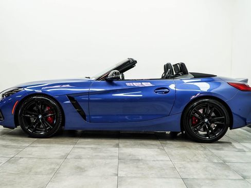 Used 2023 BMW Z4 M40i w/ Premium Package image 10