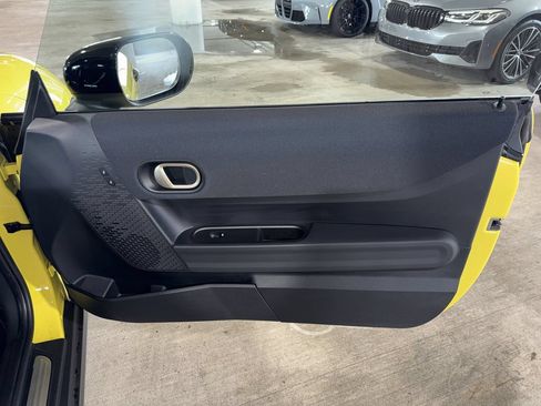 Used 2025 MINI Cooper S FWD image 8