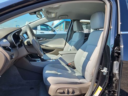Used 2023 Chevrolet Malibu LT FWD image 24