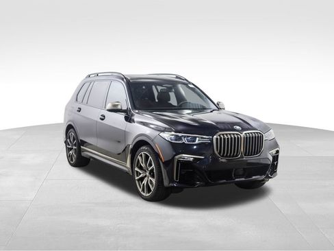 Certified 2022 BMW X7 M50i image 7