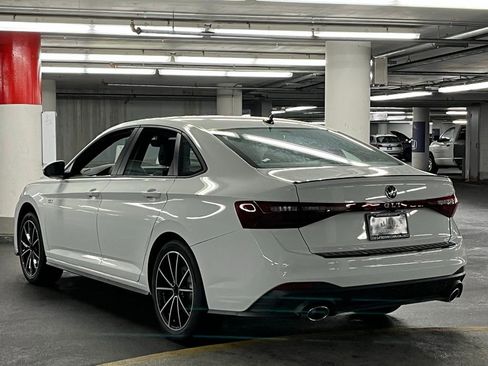New 2026 Volkswagen Jetta GLI Autobahn FWD image 5