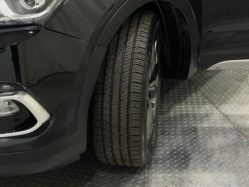 Used 2017 Hyundai Santa Fe Sport image 37