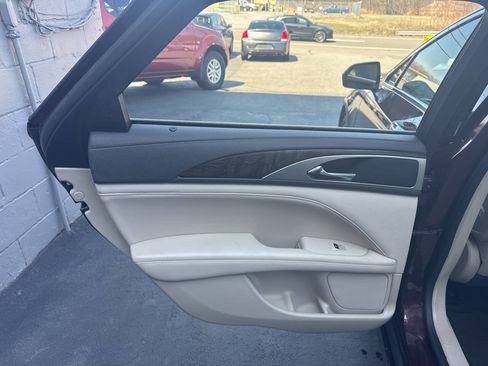 Used 2017 Lincoln MKZ Select w/ Select Plus Package image 18