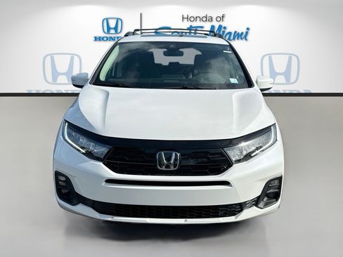 New 2026 Honda Odyssey Touring image 2