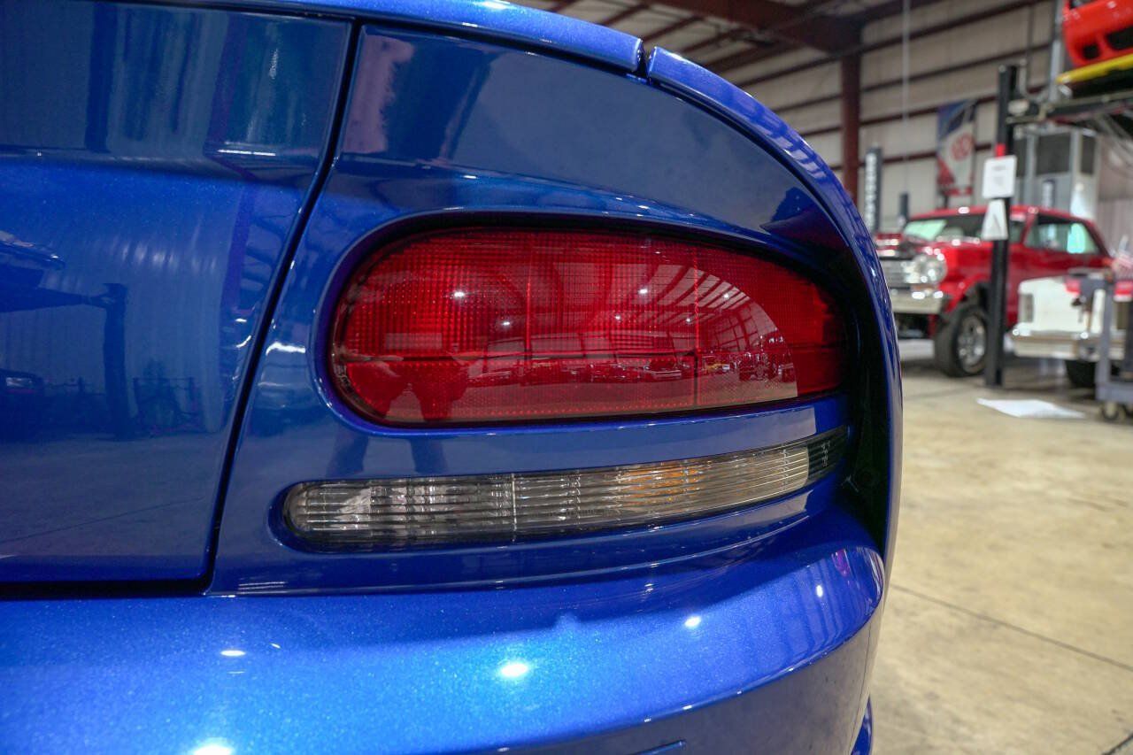 Used 2006 Dodge Viper SRT-10 w/ First Edition Group RWD image 34