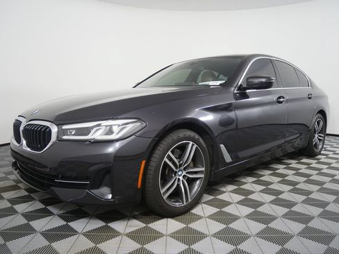 Certified 2023 BMW 530i w/ Convenience Package RWD image 7
