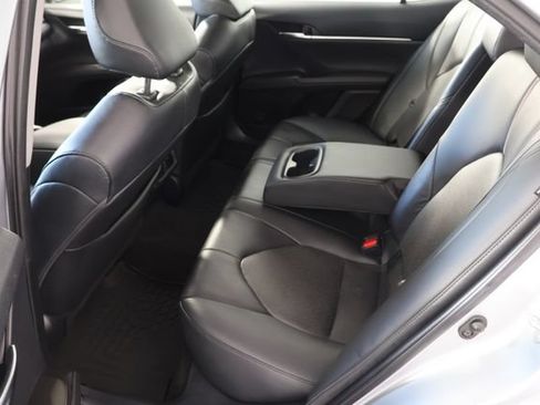 Used 2022 Toyota Camry XLE w/ Navigation Package FWD image 21