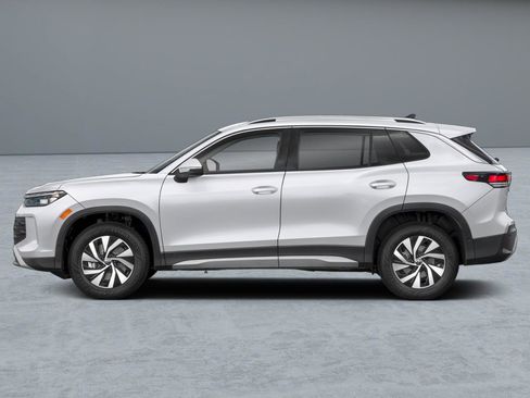 New 2025 Volkswagen Tiguan S image 3