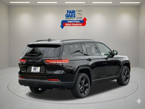 New 2025 Jeep Grand Cherokee L Laredo AWD/4WD image 6