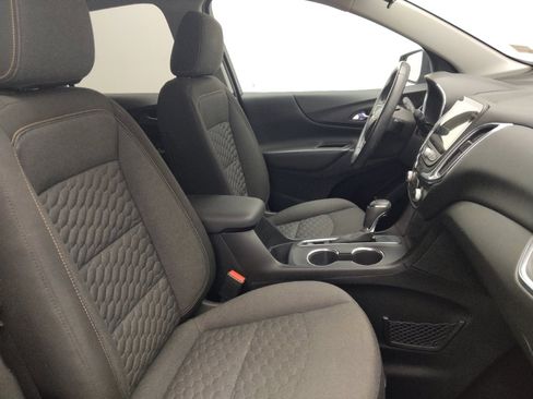 Used 2018 Chevrolet Equinox LT w/ Sun & Infotainment Package image 21