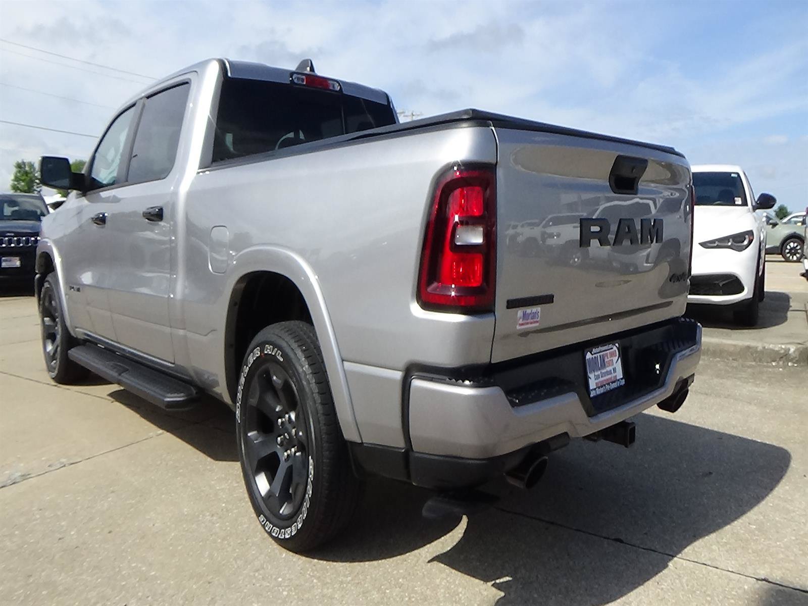 Used 2025 RAM 1500 Big Horn AWD/4WD image 8
