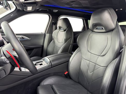 Used 2024 BMW XM image 43