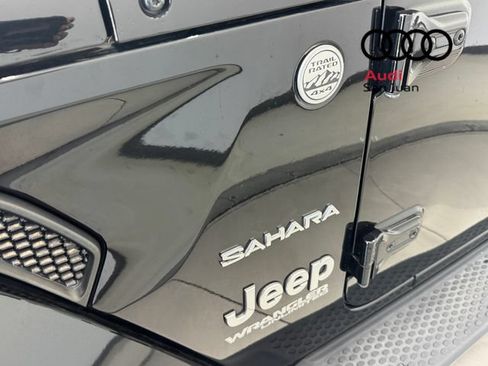 Used 2019 Jeep Wrangler Unlimited Sahara AWD/4WD image 7