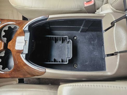 Used 2004 Toyota Tundra Limited image 23