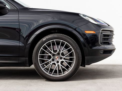 Certified 2021 Porsche Cayenne Coupe image 11
