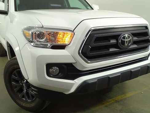 Used 2023 Toyota Tacoma SR5 RWD image 36