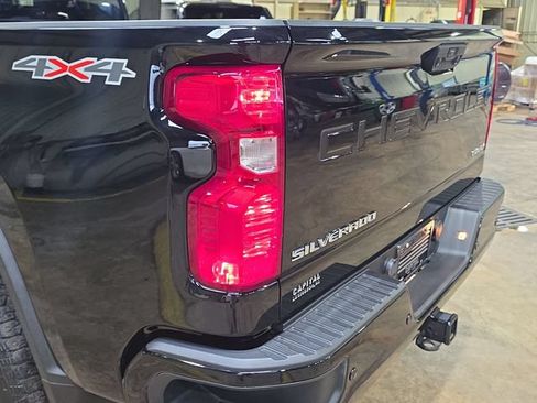 Used 2024 Chevrolet Silverado 2500 Custom w/ Custom Value Package AWD/4WD image 34