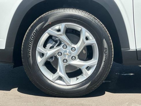 New 2026 Chevrolet Trax LS w/ LS Convenience Package FWD image 24