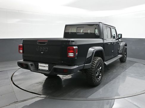 New 2025 Jeep Gladiator Sport image 11
