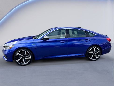 Used 2022 Honda Accord Sport image 3