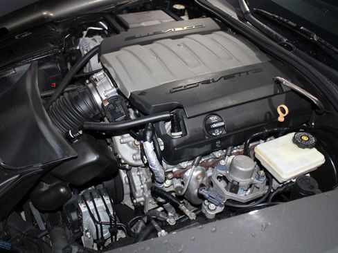 Used 2015 Chevrolet Corvette Stingray Coupe image 25