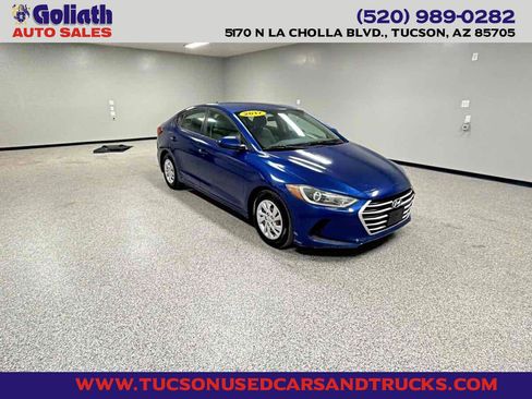 Used 2017 Hyundai Elantra SE image 1