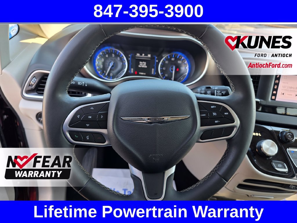 Used 2023 Chrysler Voyager LX FWD image 44