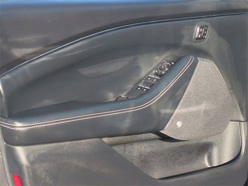 Used 2023 Ford Mustang Mach-E Premium image 19