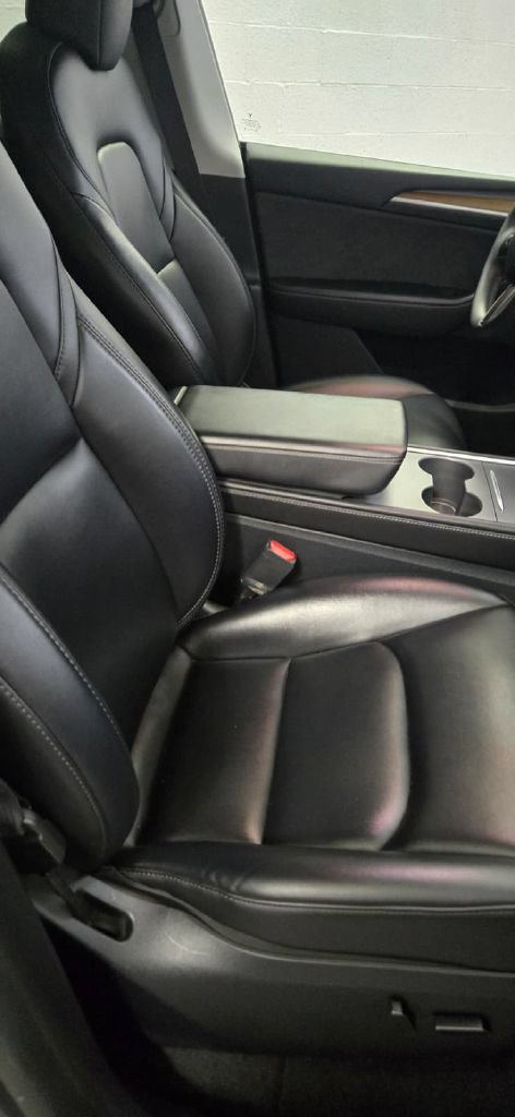Used 2023 Tesla Model Y AWD image 11
