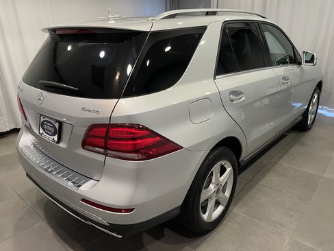 Used 2019 Mercedes-Benz GLE 400 4MATIC image 6