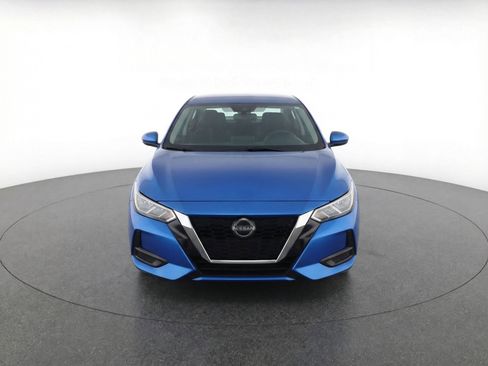 Used 2021 Nissan Sentra SV image 2