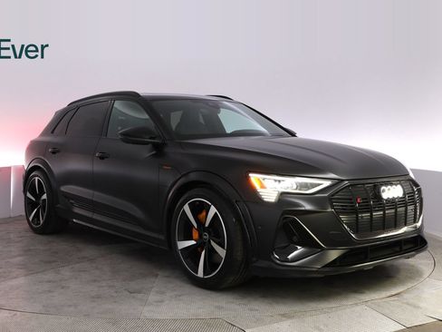 Used 2022 Audi e-tron S Premium Plus AWD/4WD image 13