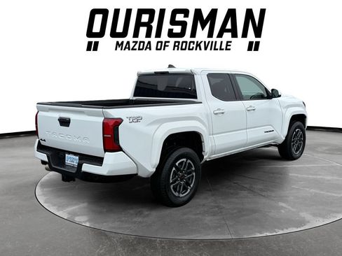Used 2025 Toyota Tacoma TRD Sport AWD/4WD image 6