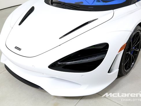 New 2026 McLaren 750S Spider RWD image 30