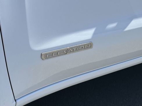 Used 2025 GMC Sierra 1500 Elevation image 31