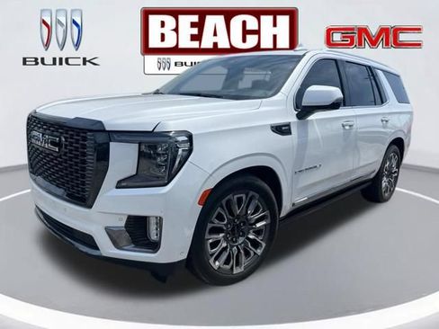 Used 2023 GMC Yukon Denali Ultimate AWD/4WD image 7