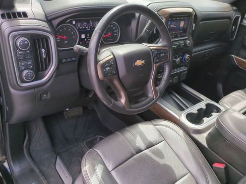 Used 2021 Chevrolet Silverado 1500 High Country w/ Technology Package AWD/4WD image 11
