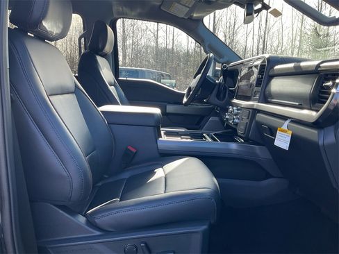 New 2026 Ford F250 Lariat w/ Chrome Package image 12