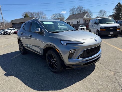 New 2026 Buick Encore GX Sport Touring image 6